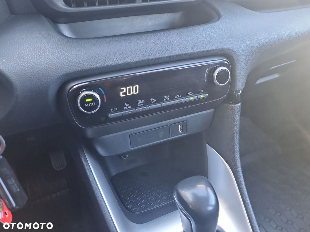 Toyota Yaris Hybrid 1.5 Comfort - 23