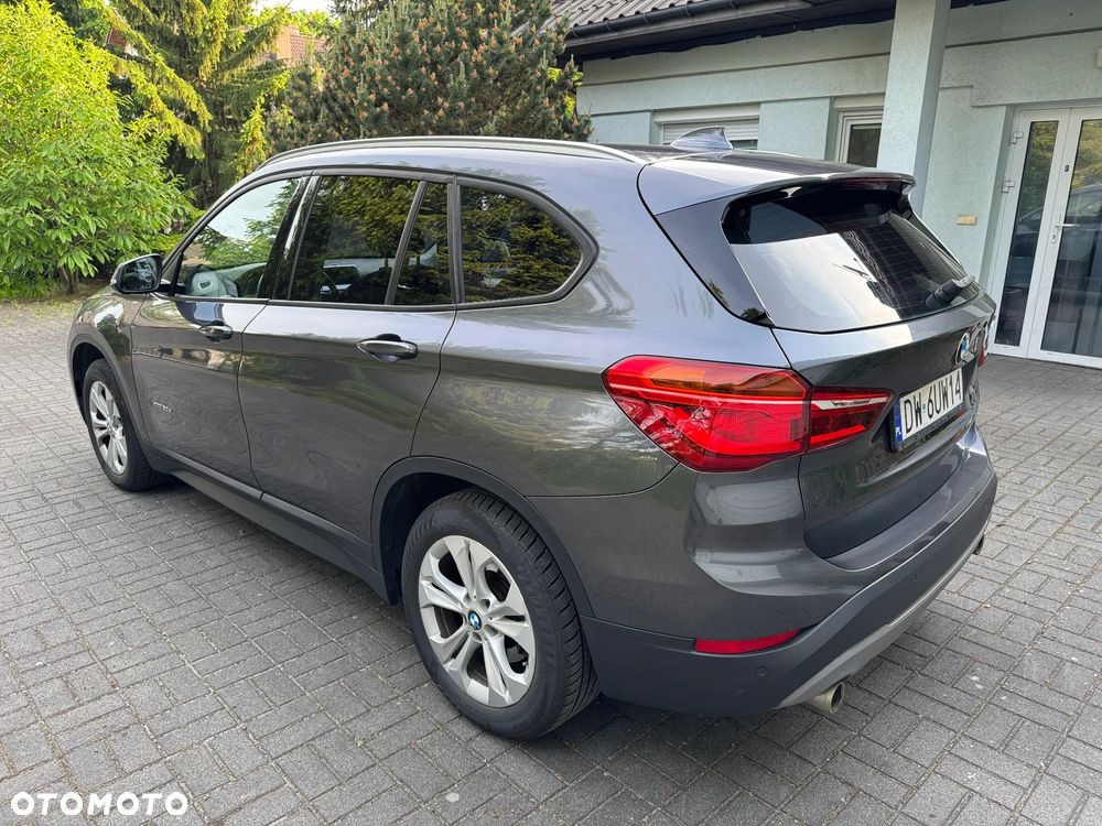 BMW X1 xDrive20d - 13