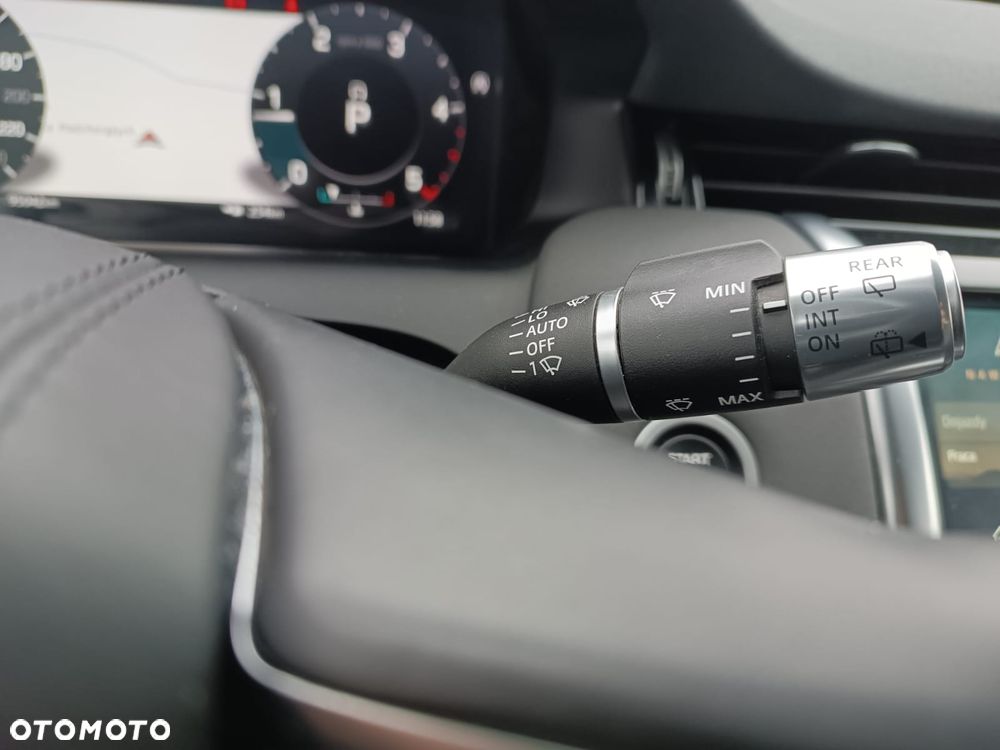 Land Rover Discovery Sport 2.0 D240 R-Dynamic SE - 31