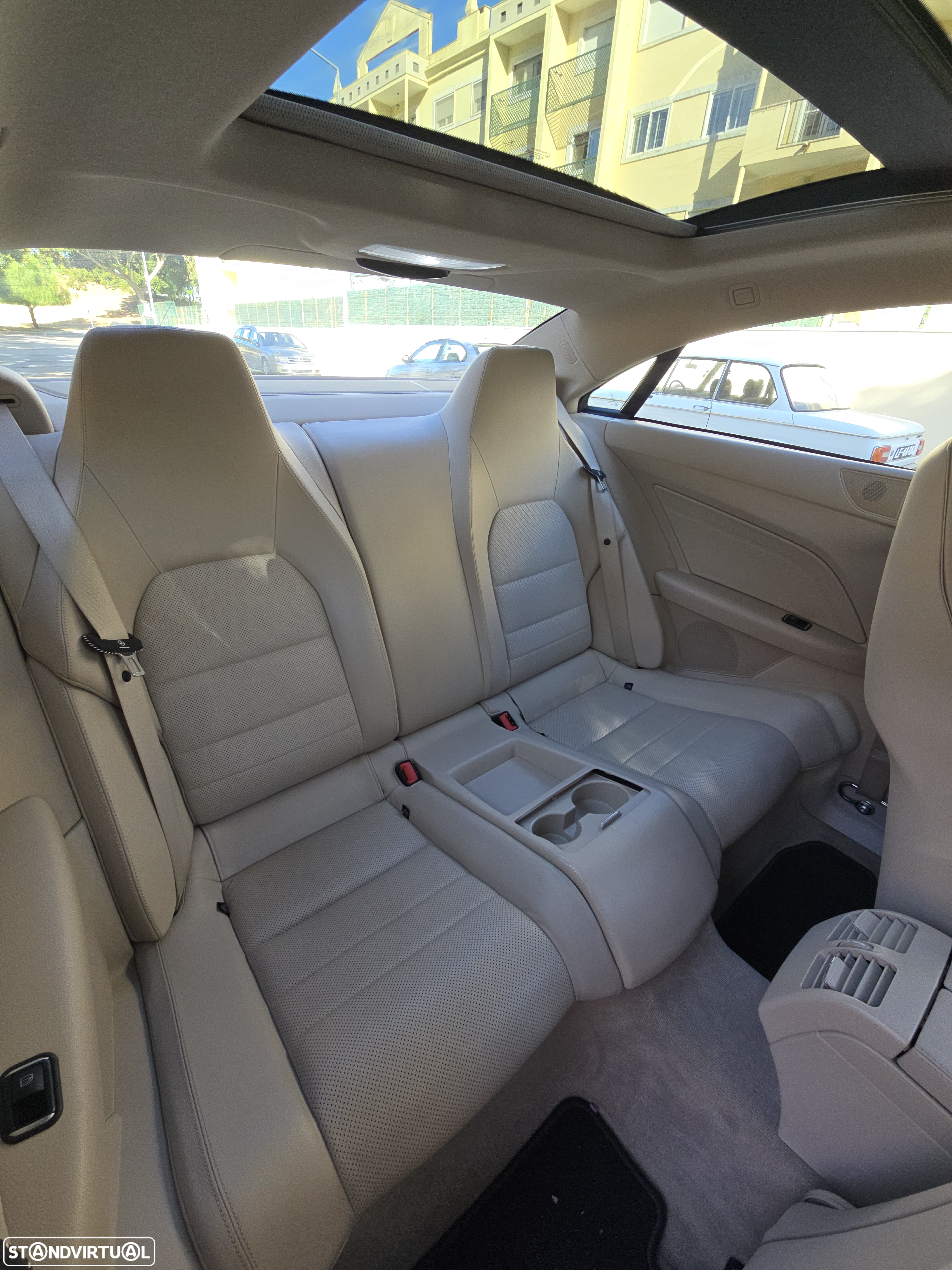 Mercedes-Benz E 220 CDi BlueEfficiency Auto - 24