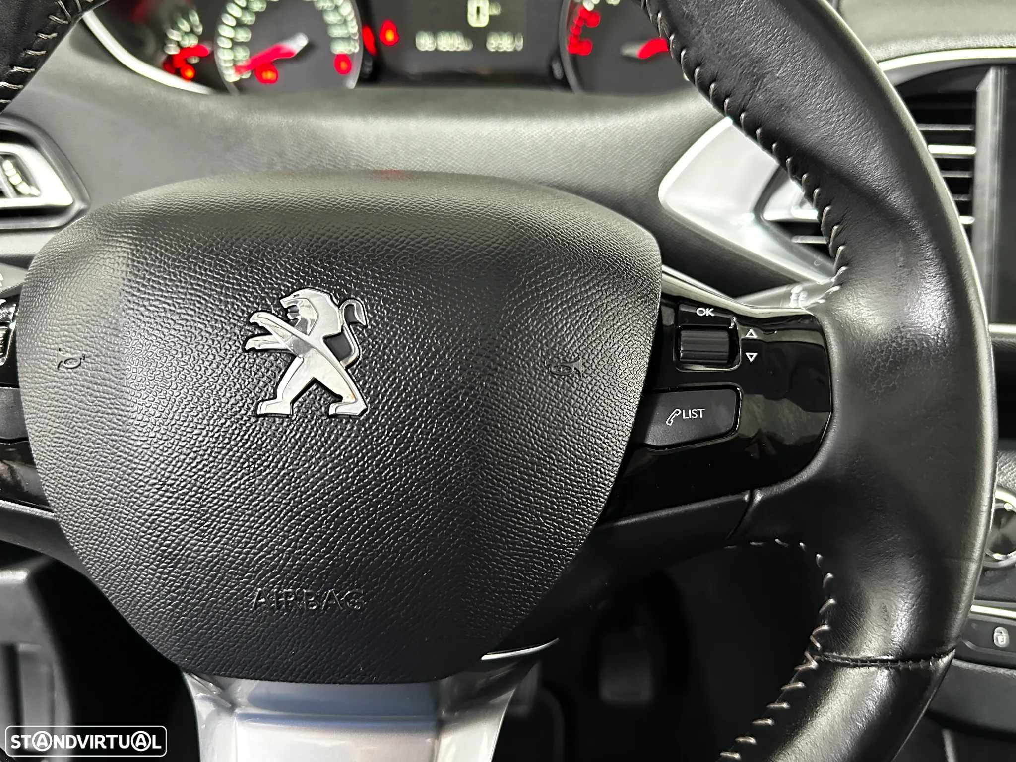 Peugeot 308 SW 1.5 BlueHDi Style - 24