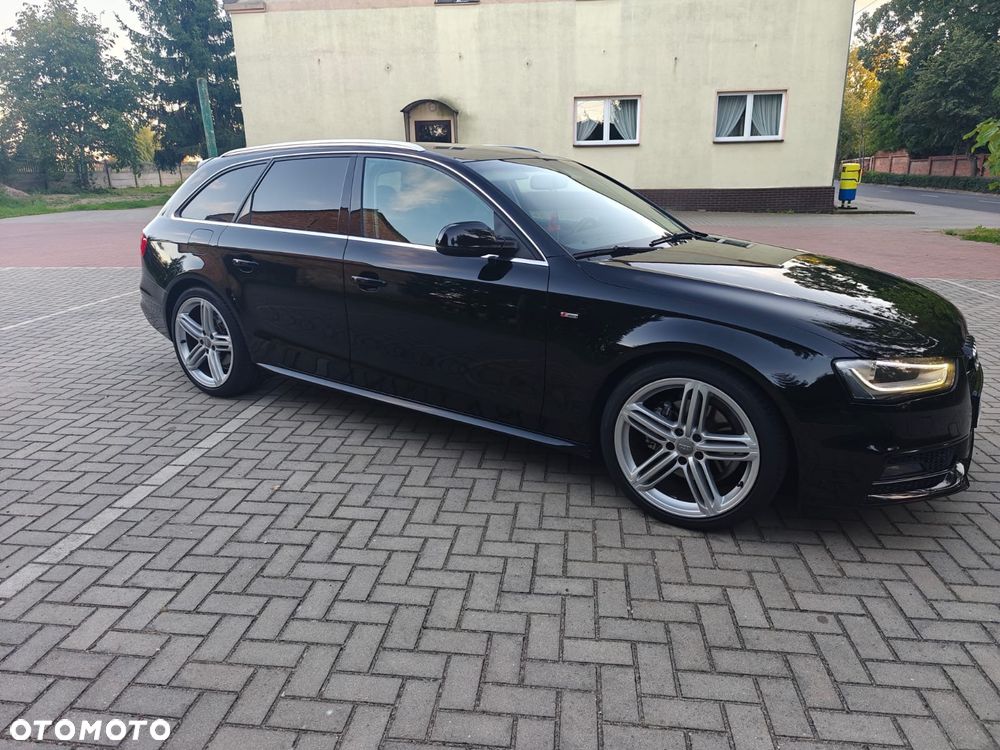 Audi A4 - 4