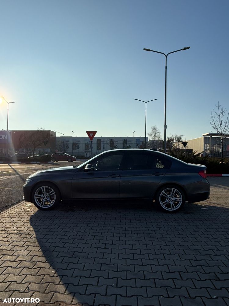 BMW Seria 3 320i EfficientDynamics Edition - 5