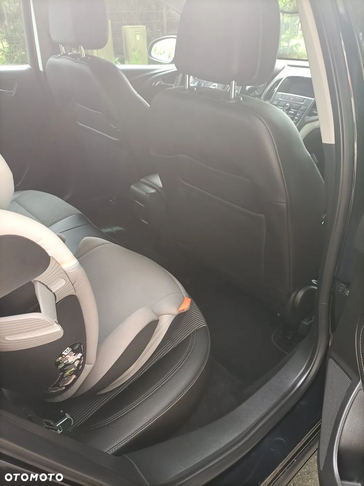 Opel Astra 1.6 Turbo Innovation - 13