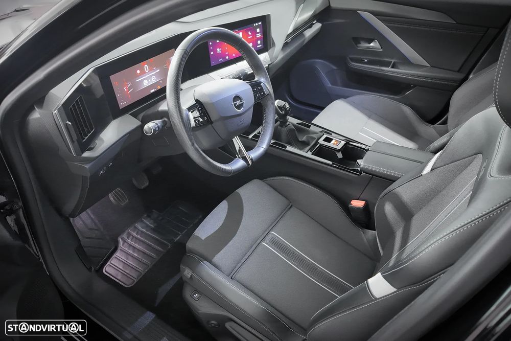 Opel Astra Sports Tourer 1.2 T GS - 4