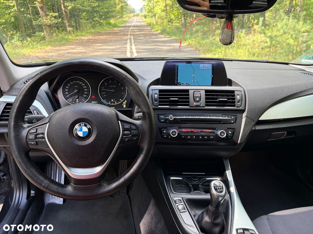 BMW Seria 1 118i - 23
