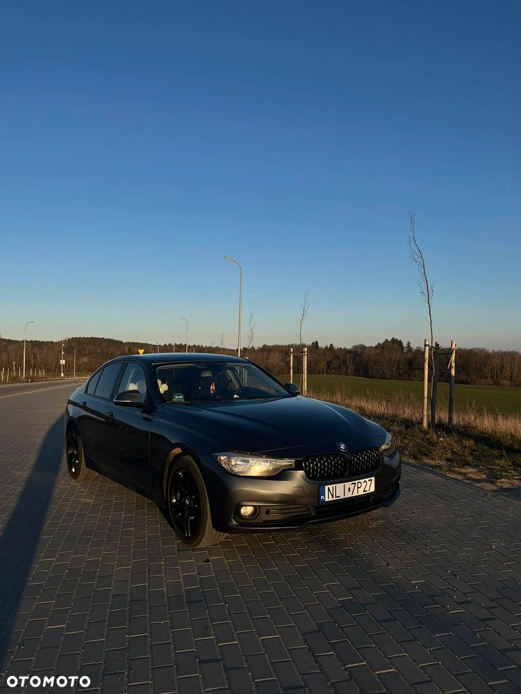 BMW Seria 3 320d - 8