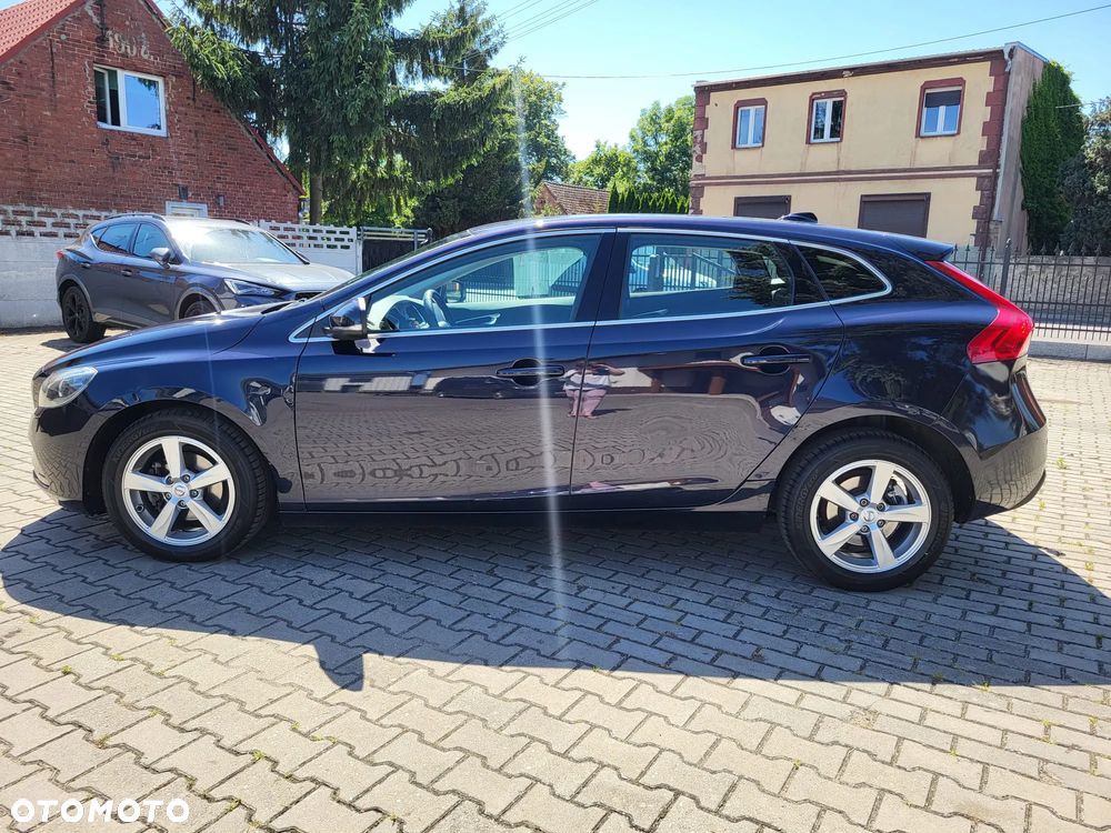 Volvo V40 D2 - 7