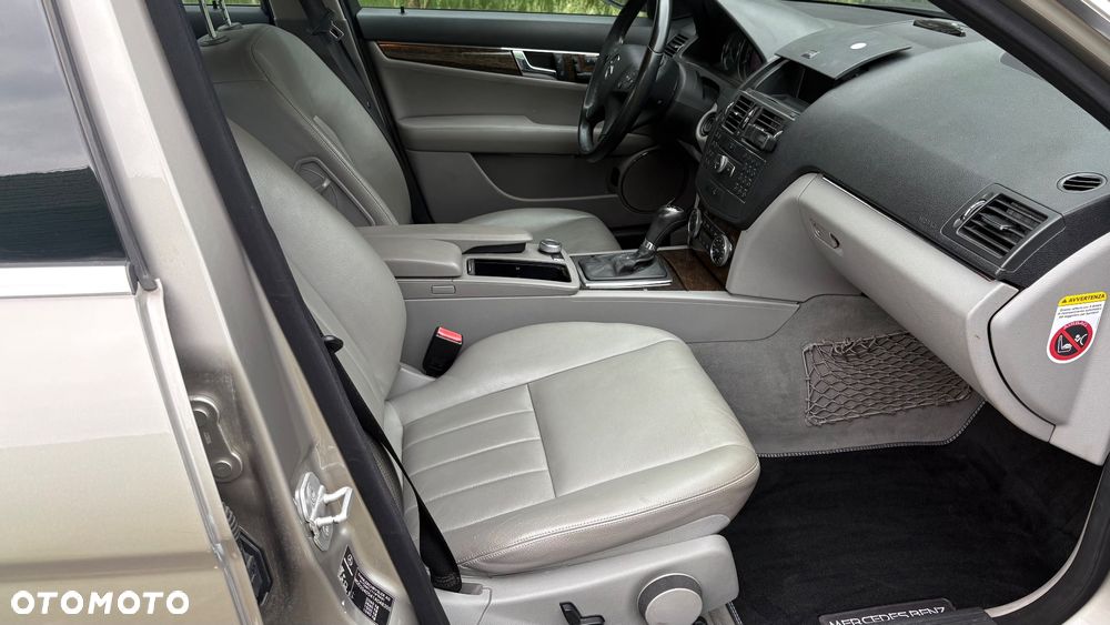 Mercedes-Benz Klasa C 280 7G-TRONIC Elegance - 25