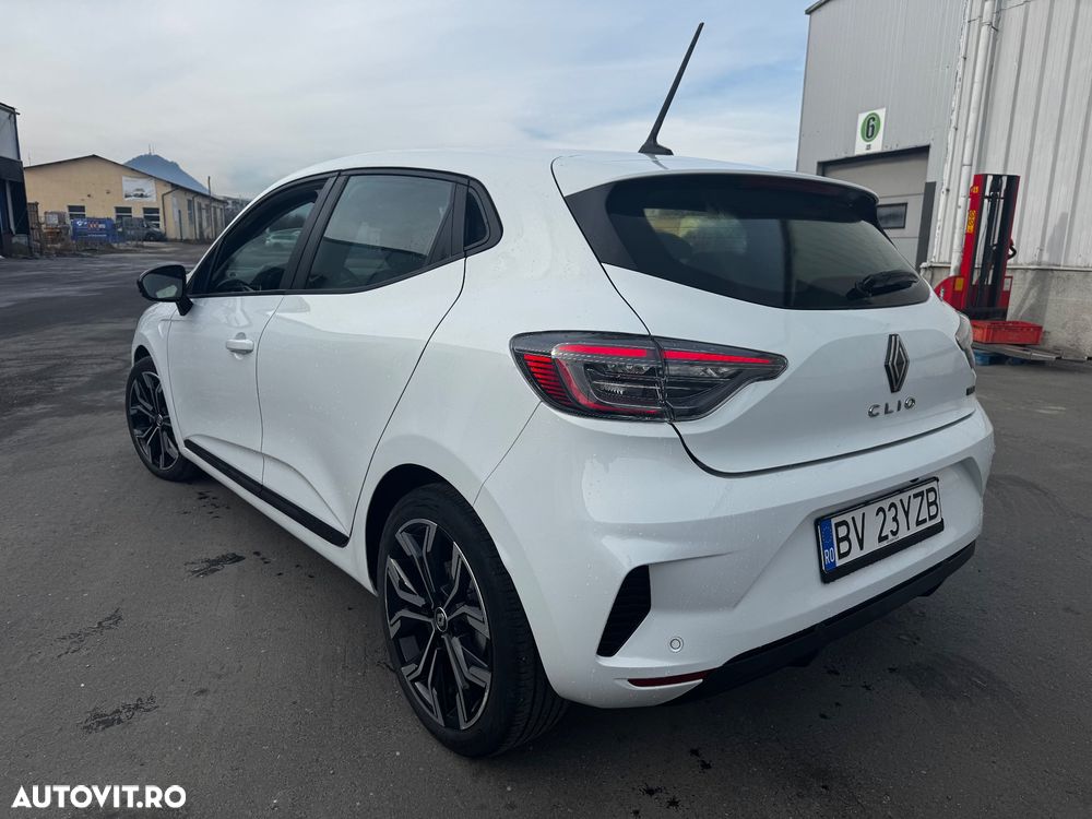 Renault Clio V E-Tech 145 Evolution - 10