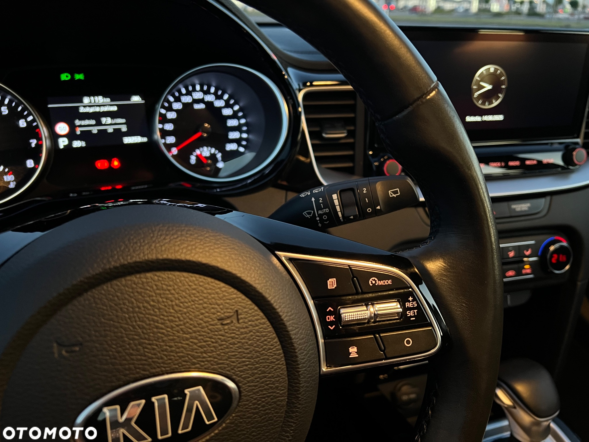 Kia Ceed 1.4 T-GDI DCT OPF Platinum Edition - 10