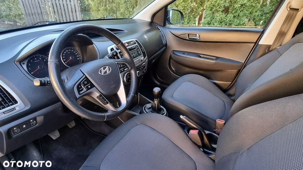 Hyundai i20 - 11