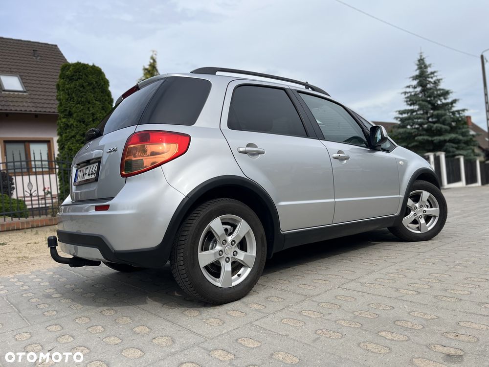 Suzuki SX4 1.6 VVT 4x2 City - 34