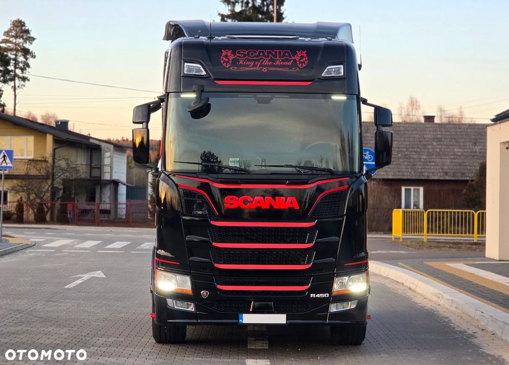 Scania R450 ❗️STANDARD / HYDRAULIKA / ALUFELGI / NAVI / LED / VIRTUAL COCKPIT / DUŻE ZBIORNIKI / ZABUDOWY MIĘDZYOSIOWE / RETARDER / LODÓWKA / ACC / NOWE SPRZĘGŁO I HAMULCE / BEZ EGR / SALON POLSKA ❗️ - 18