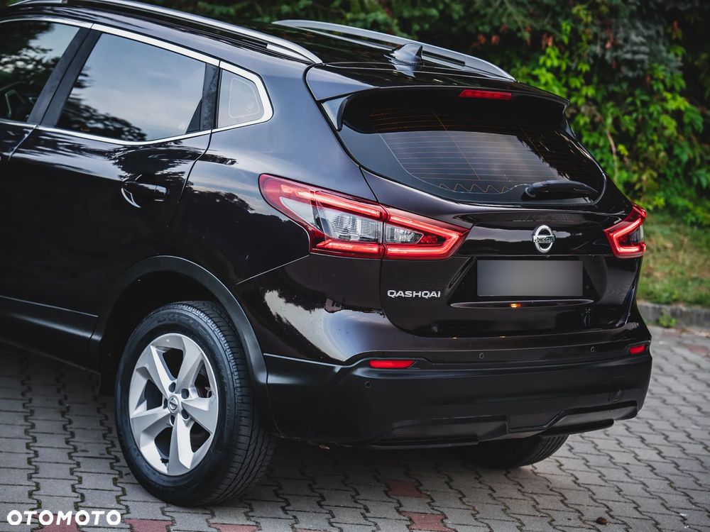 Nissan Qashqai 1.3 DIG-T N-WAY - 17