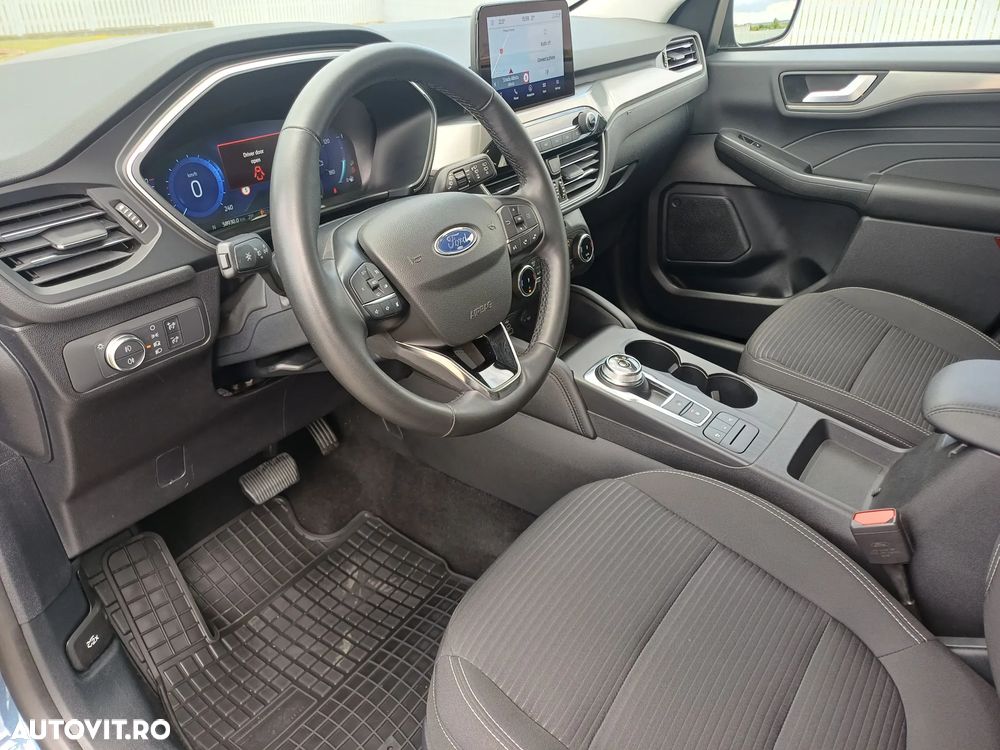 FORD Kuga 2023 — imagine 8