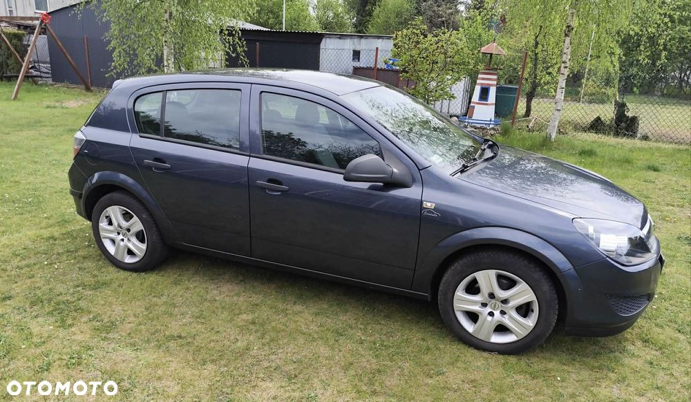 Opel Astra 1.4 - 8