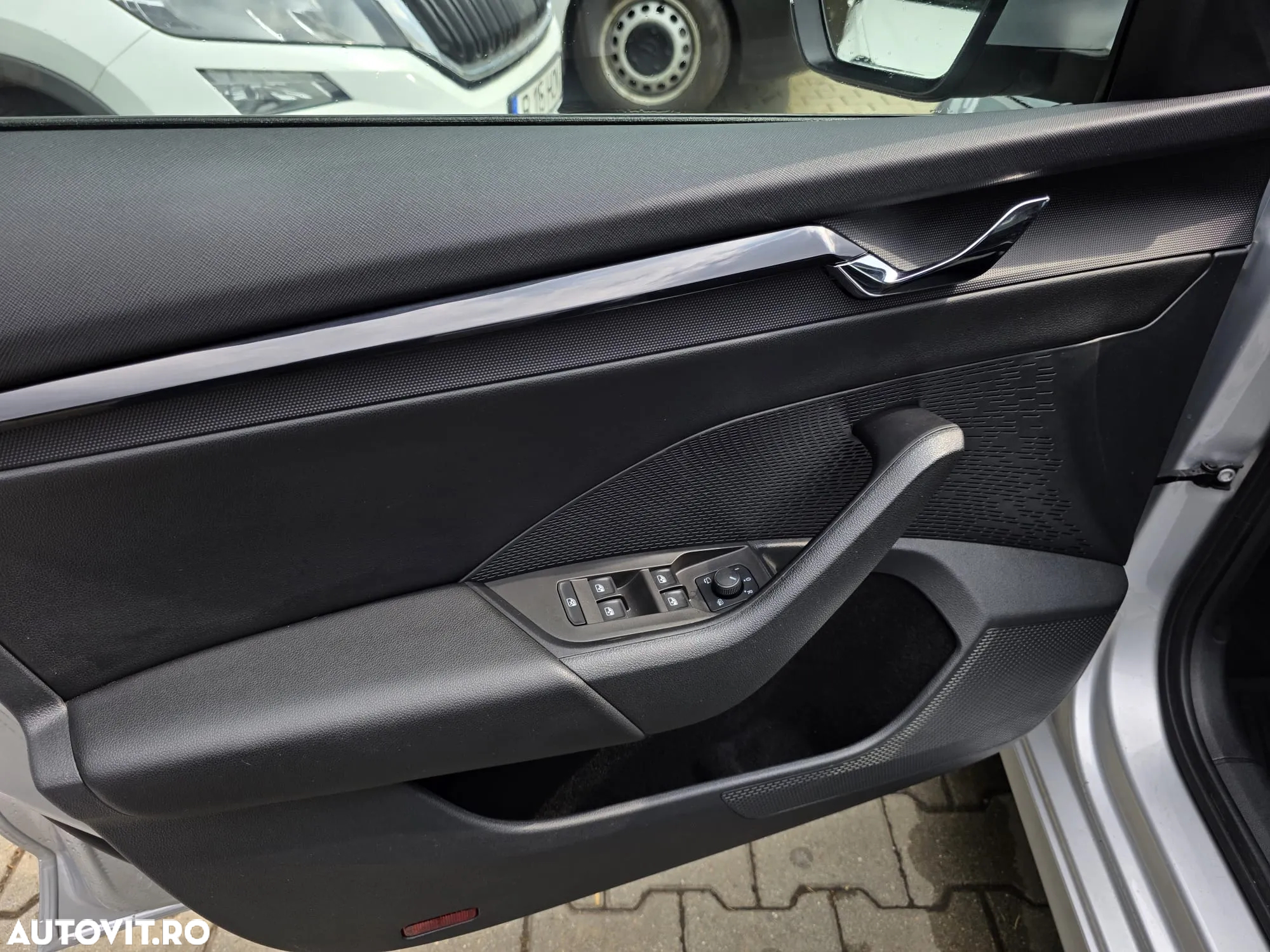 Skoda Octavia 1.5 TSI Ambition - 8