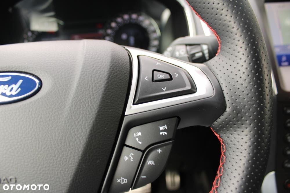 Ford S-Max - 15