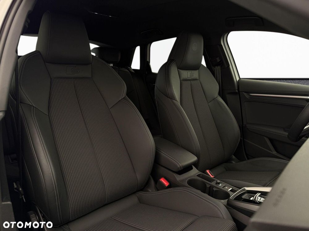 Audi A3 Sportback - 16