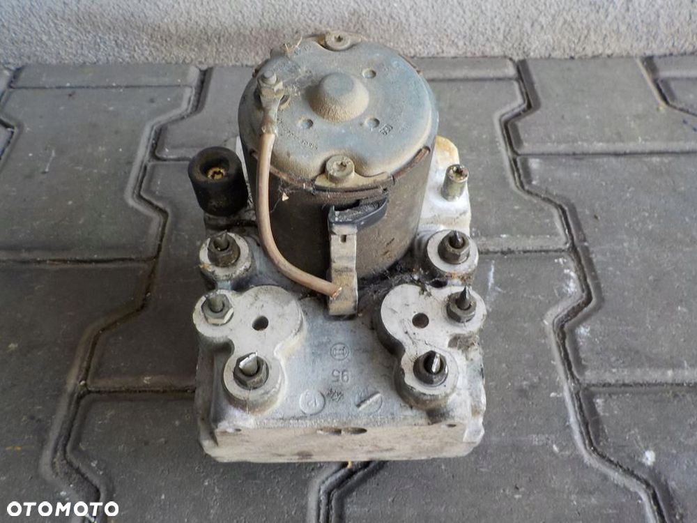 VW T4 POMPA ABS 0273004098 703907379A 7D1614111D - 4
