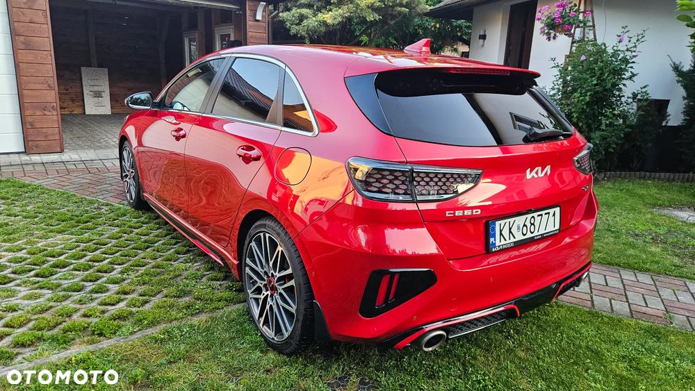 Kia Ceed - 8