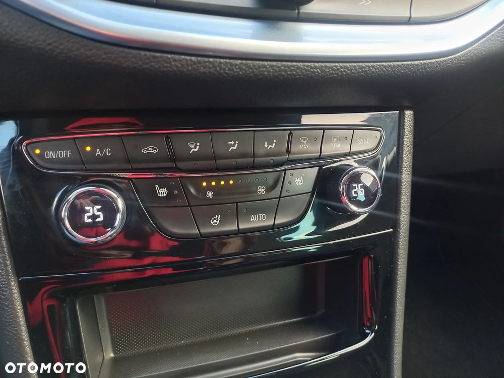 Opel Astra 1.6 CDTI Dynamic S&S - 28