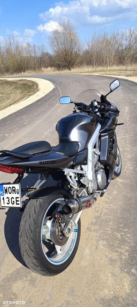 Suzuki SV - 8