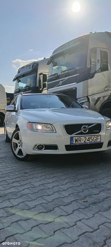 Volvo V70 - 3