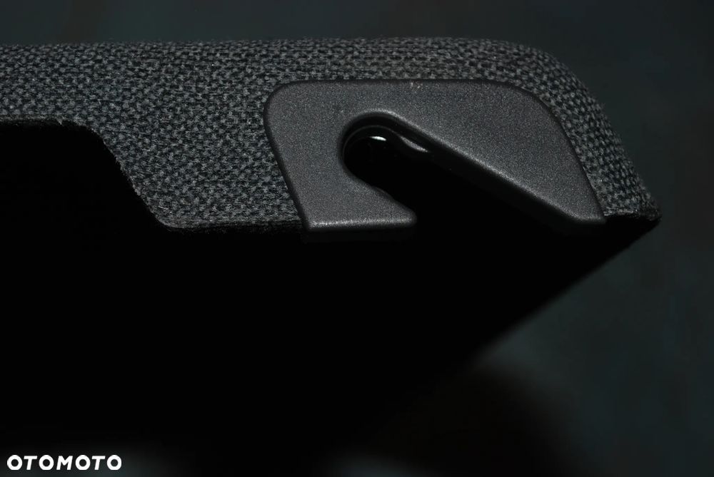 PÓŁKA BAGAŻNIKA TYLNA VOLVO XC40 19- - 6