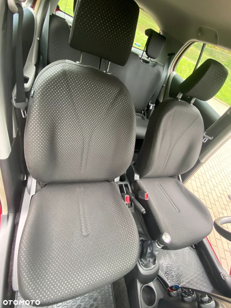 Toyota Yaris 1.33 Luna - 12