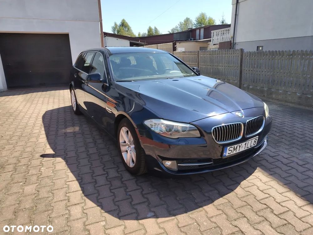 BMW Seria 5 530d xDrive - 2