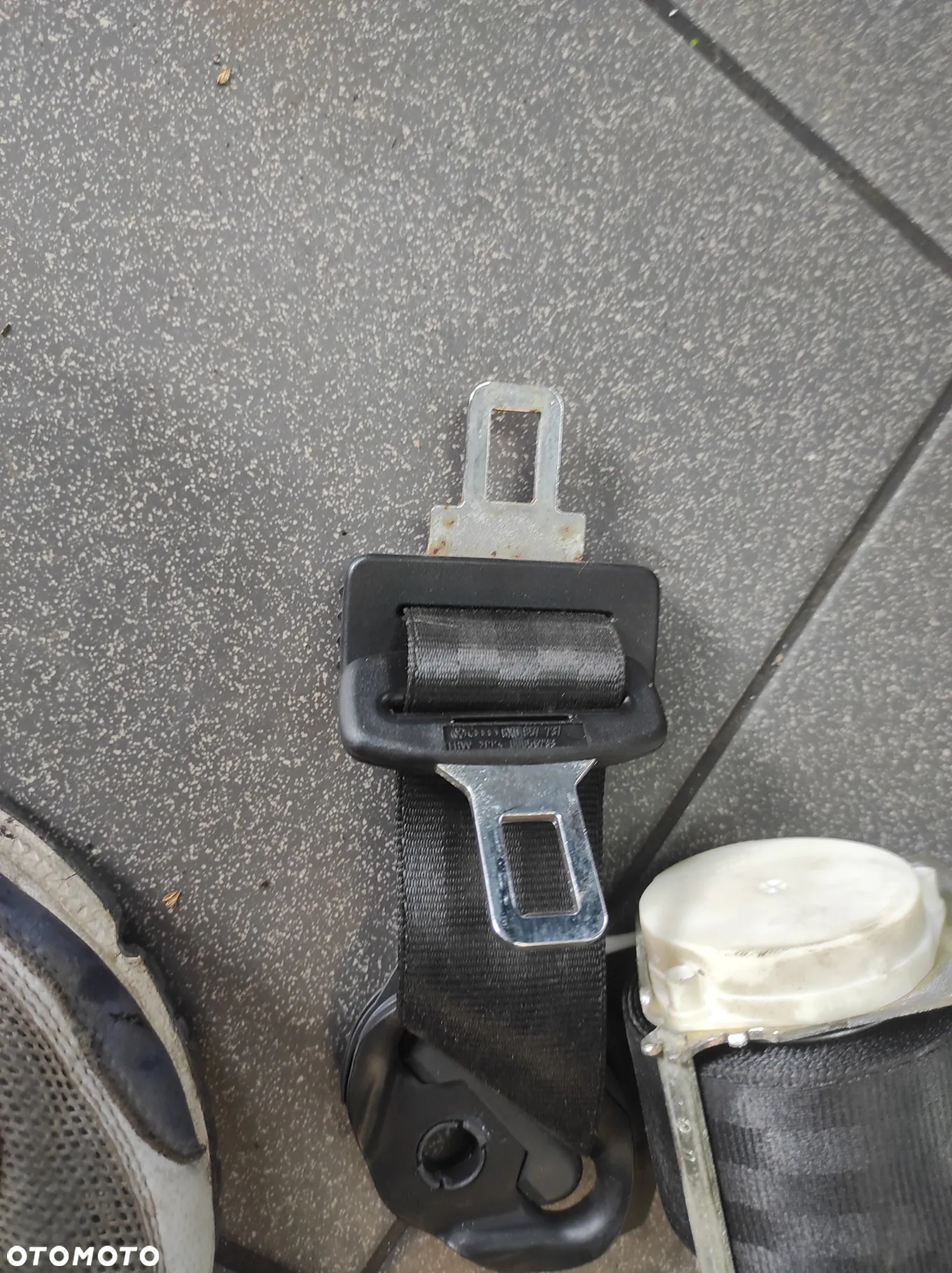 PAS TYLNY LEWY 3 RZĄD 7 OSOBOWY VW TOURAN 1T0857811C WYSYŁKA !!! - 3