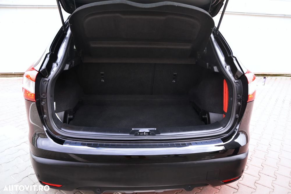 Nissan Qashqai 1.6 DCI Start/Stop 4X4-i Tekna - 23