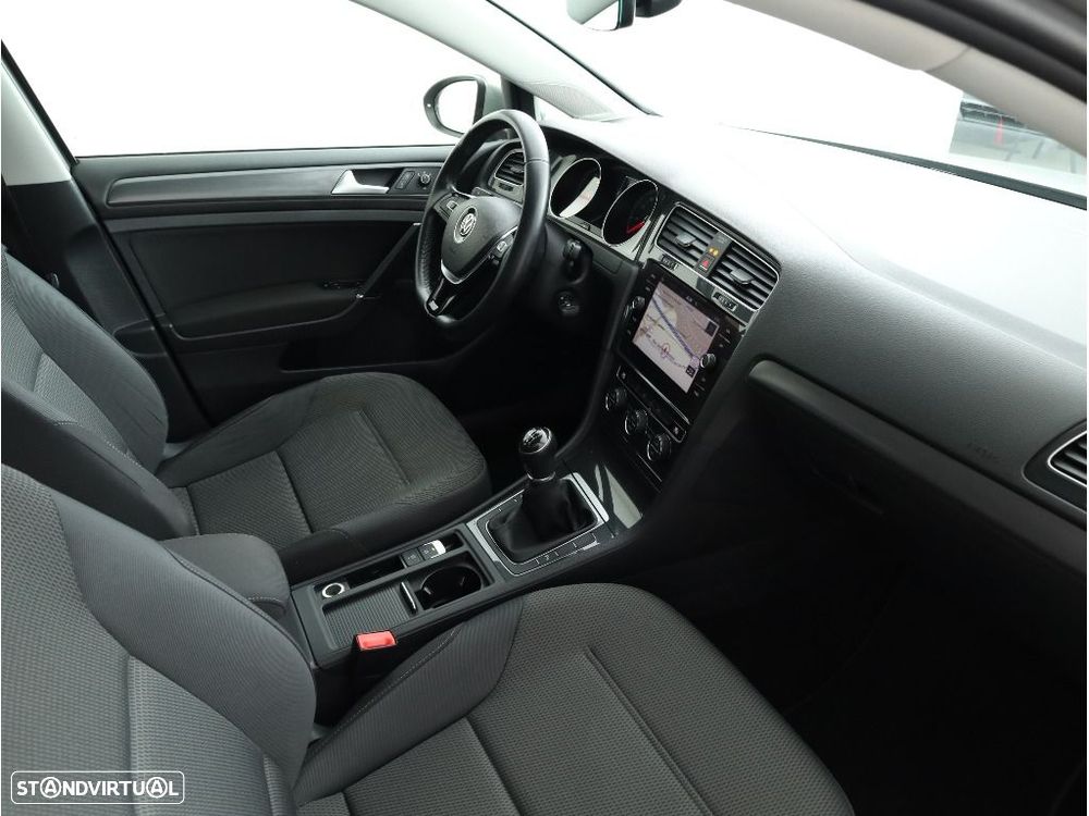 VW Golf 1.0 TSI Confortline - 14