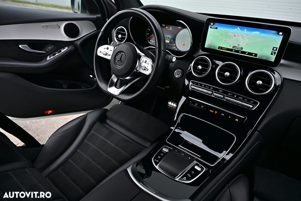 Mercedes-Benz GLC 300 d 4MATIC 9G-TRONIC AMG Line - 13