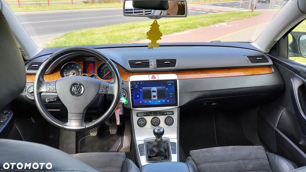 Volkswagen Passat 2.0 TSI Individual - 15