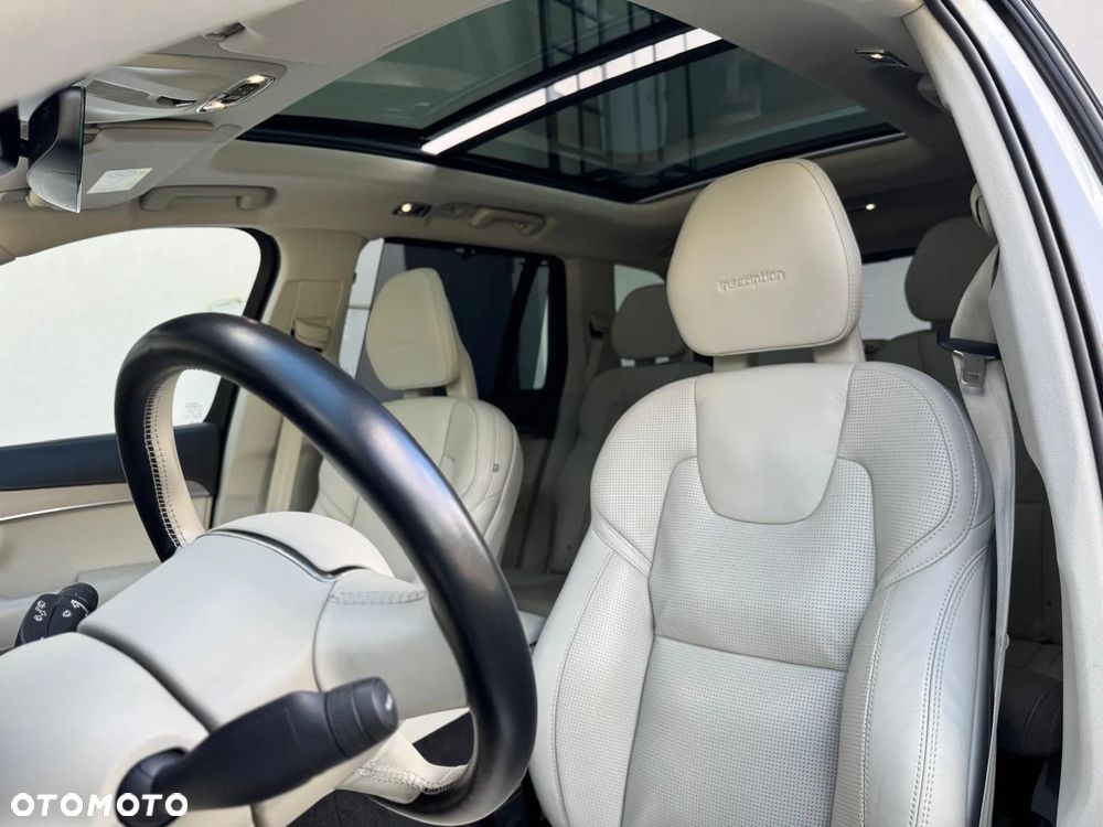 Volvo XC 90 - 11