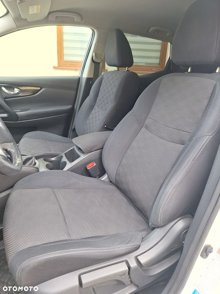 Nissan Qashqai 1.5 dCi DPF acenta - 4