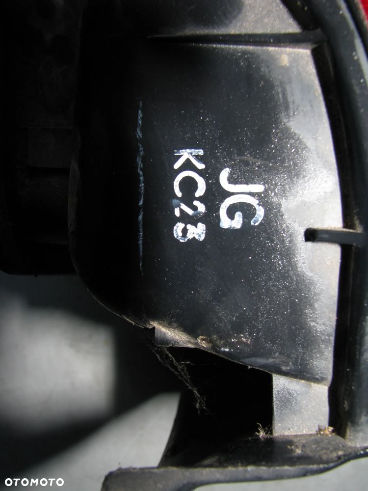 LAMPA PRAWA TYLNA HONDA CIVIC VI - 5