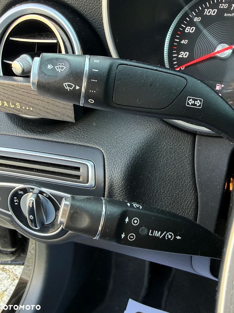 Mercedes-Benz Klasa C 220 d 9G-TRONIC AMG Line - 32