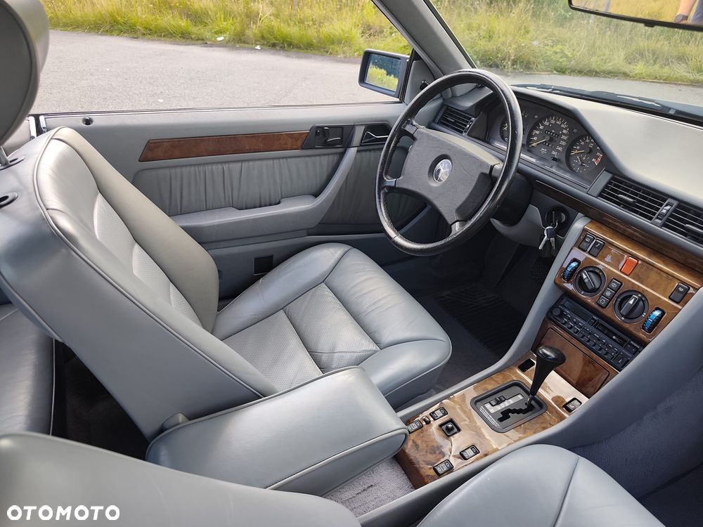 Mercedes-Benz W124 (1984-1993) - 21