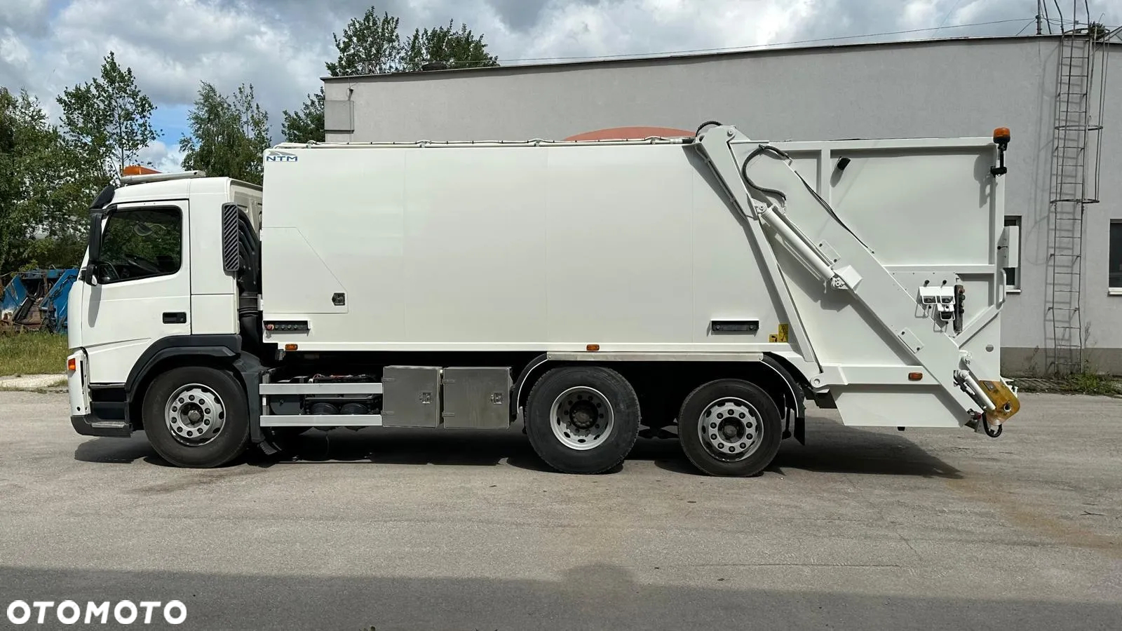 Volvo FM9 śmieciarka do segregacji NTM 20m3 EURO 5 - 10