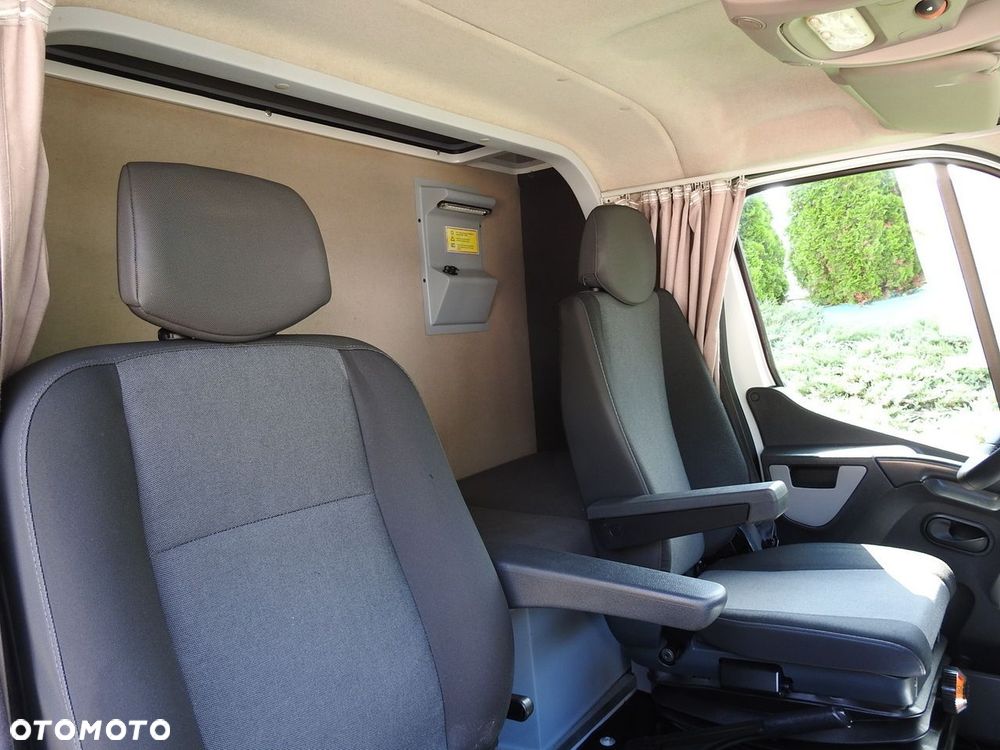 Renault MASTER PLANDEKA 8 PALET WEBASTO KLIMATYZACJA TEMPOMAT PNEUMATYKA  170KM - 37