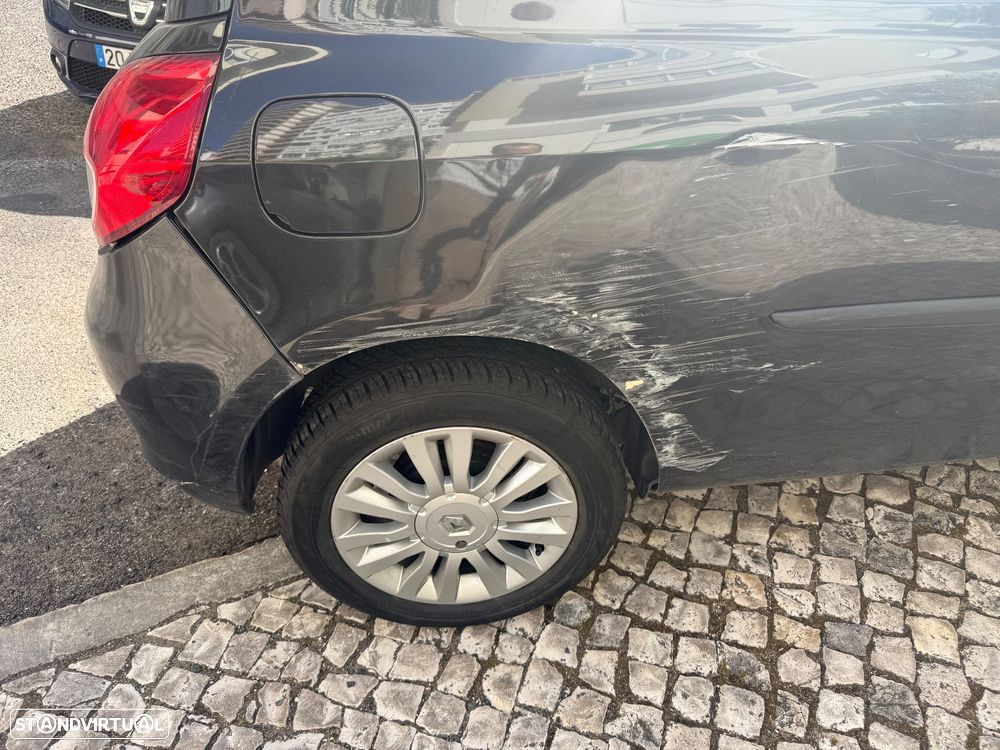 Renault Clio - 6