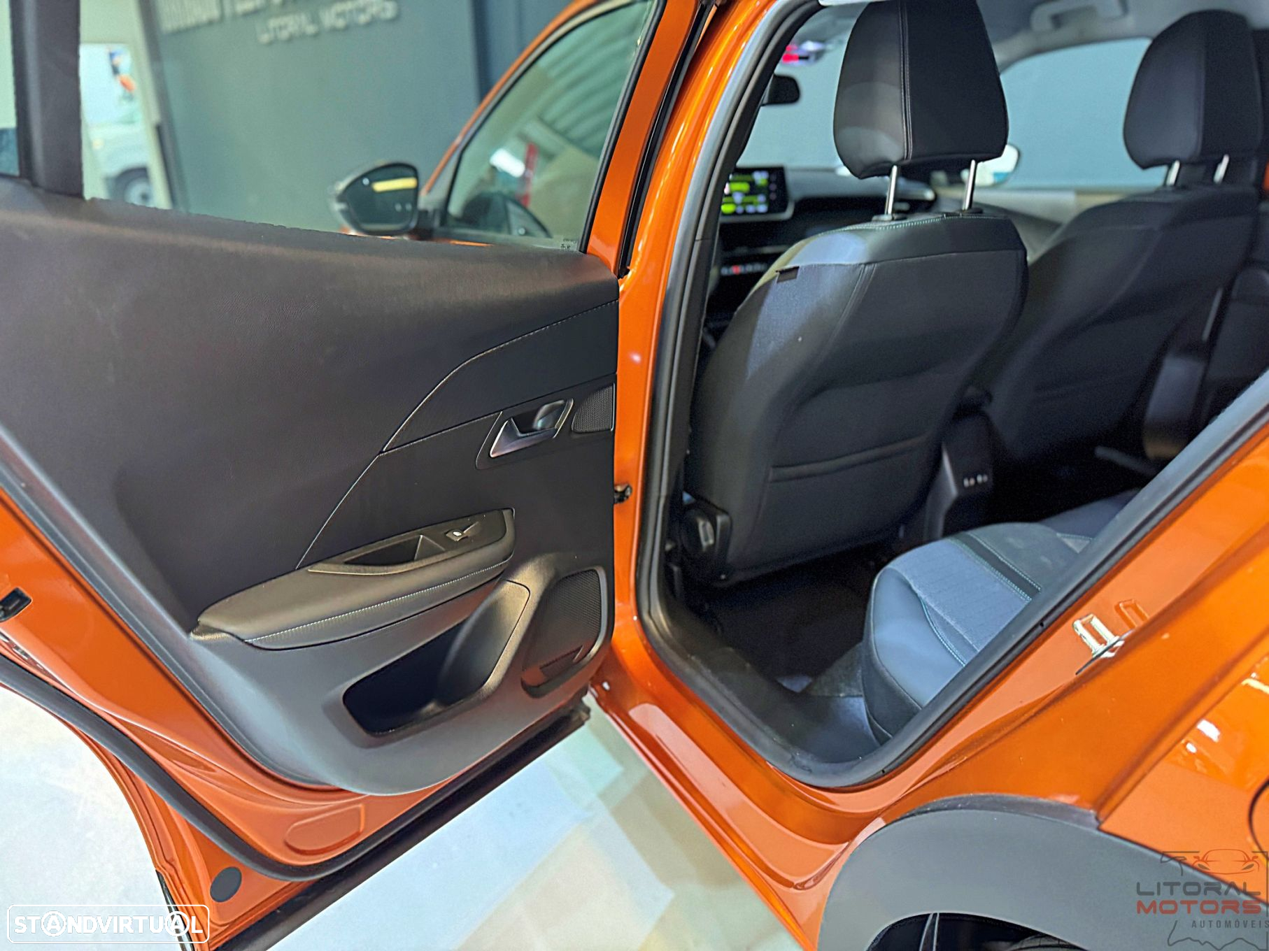 Peugeot 2008 1.2 PureTech Allure Pack - 14