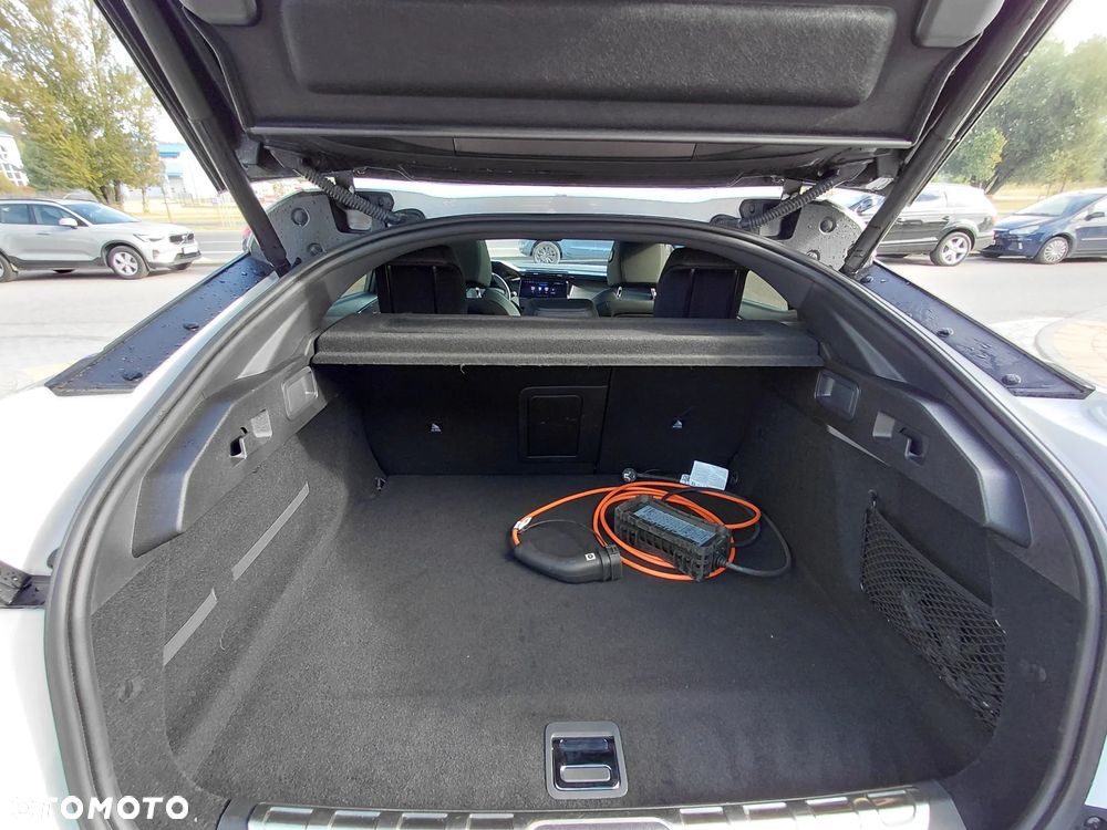 Peugeot 408 1.6 Plug-In Hybrid 180 GT EAT8 - 31