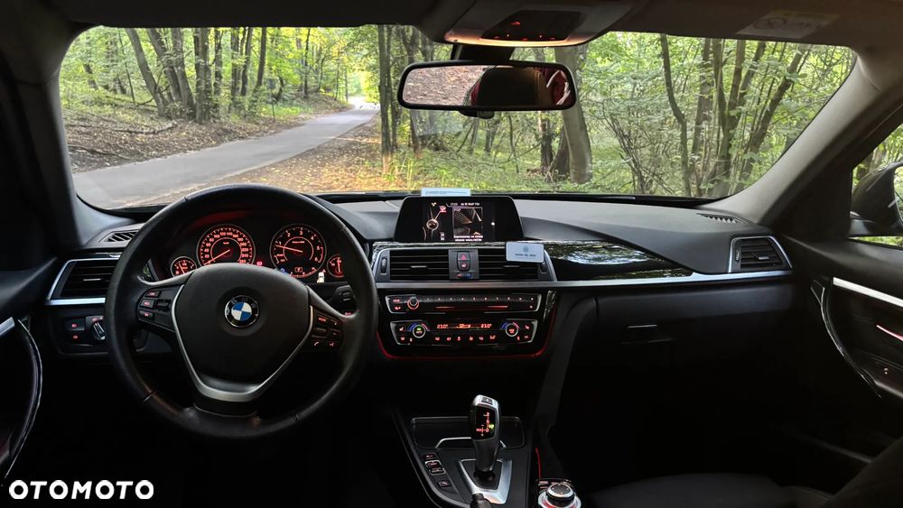 BMW Seria 3 320d - 5
