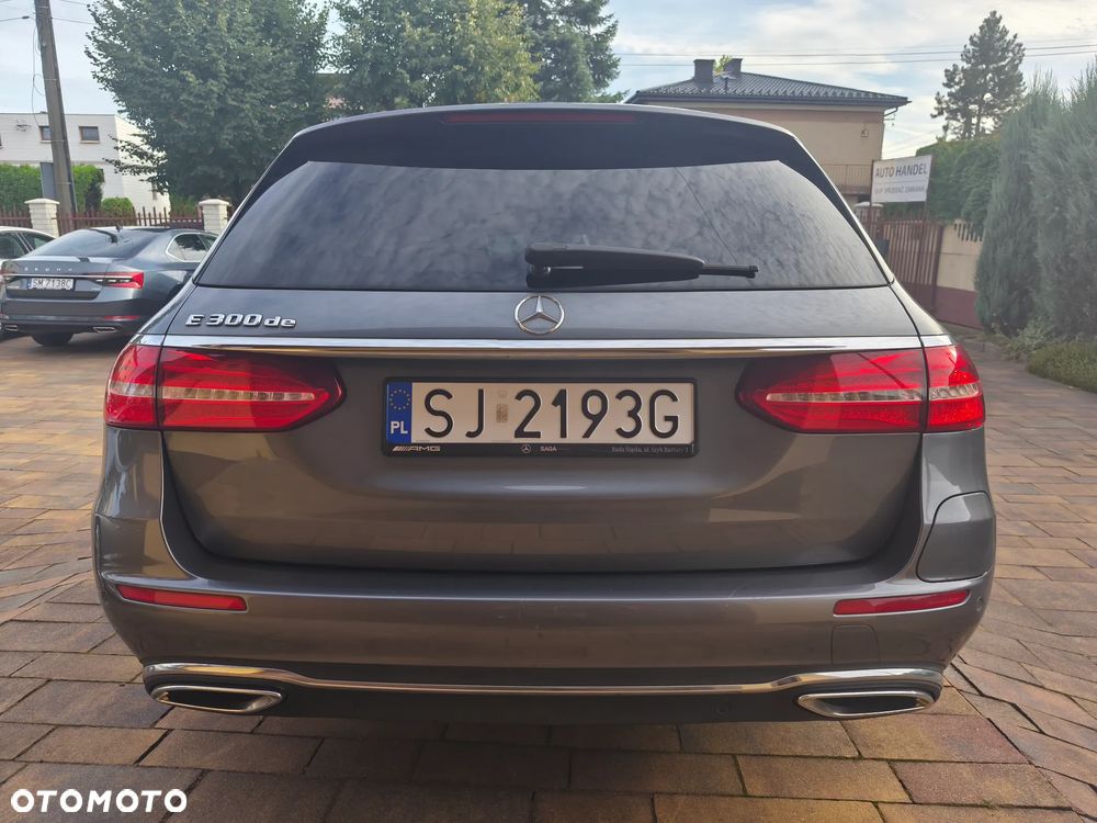 Mercedes-Benz Klasa E 300 de 9G-TRONIC Exclusive - 5