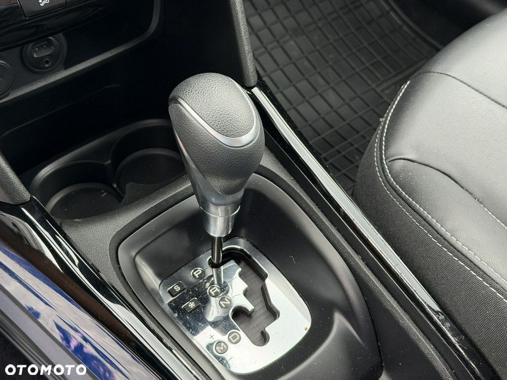Peugeot 2008 PureTech 110 Stop&Start EAT6 Allure - 27